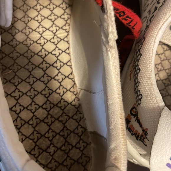 CHANEL Pharrell Graffiti Low-Top Sneakers Printed Canvas White, Multicolor. - Picture 12 of 14
